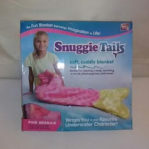 Snuggle Tails Mermaid Pink Blanket